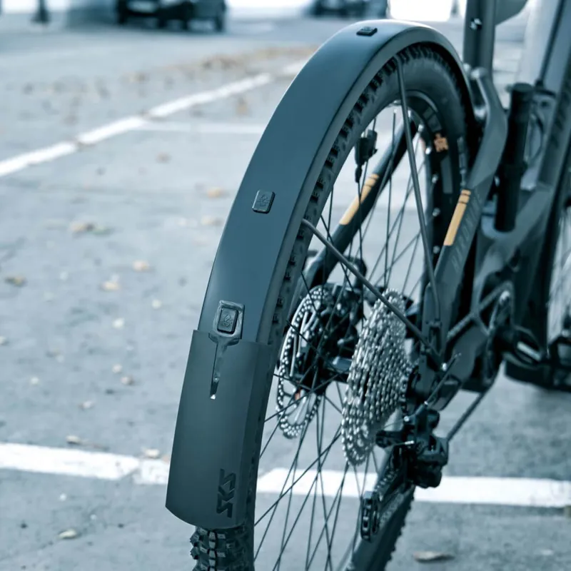 SKS Bluemels Style 56mm 28 700c Mudguard Set in Black -1